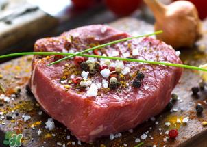 腌牛肉放多少盐?腌牛肉盐的比例 腌牛肉放多少盐?腌牛肉盐的比例