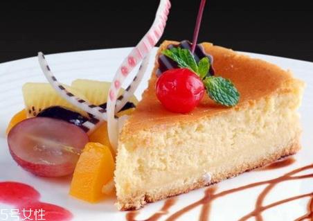 芝士蛋糕热量高吗 吃芝士蛋糕会发胖吗