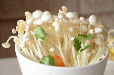 长期吃金针菇好吗 金针菇怎么做好吃