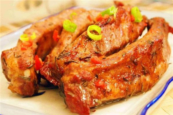 孕妇可以吃猪排吗 不要过量 孕妇可以吃猪排吗 不要过量