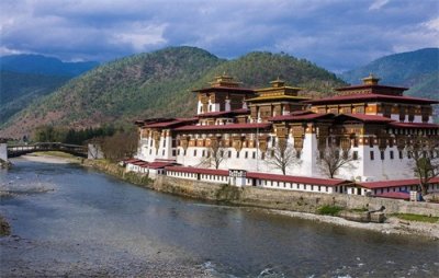 既无美国阻拦又是邻居,不丹为何执意不和我国建交?在怕什么?