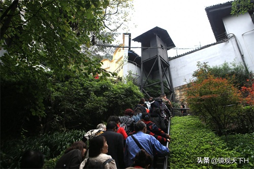 71年前的白公馆是一座人间炼狱,抗日名将杨虎城等在这里惨遭杀害