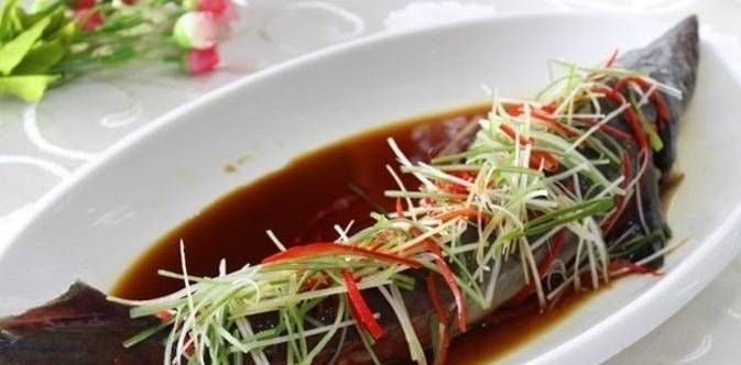 清蒸鲟鱼可以不去鳞吗