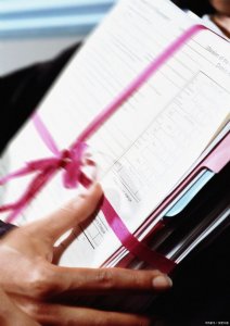 女方婚内出轨怀孕第三方会怎样(女方婚内出轨并生子)