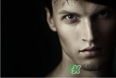 三伏天不出汗怎么回事?三伏天脸上爱出汗怎么回事?