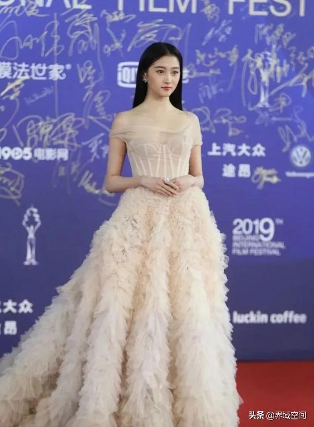 历届四大花旦(历代四小花旦的生图PK)(29)