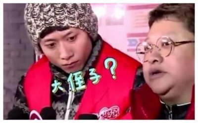 ​有种“无奈”叫姜文姜武，被误认为是双胞胎，实际他俩不是一个爸