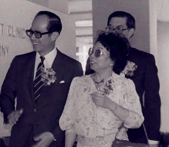 ​庄月明楼：李嘉诚为前妻所建，外界却说法多样，到底是什么样子？