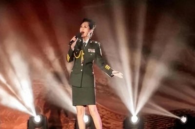 广东“头号警花”王菲:与86名高官有染,受贿无数,被判8年