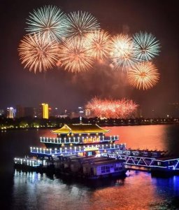 阔别已久的橘子洲焰火又要回来啦,2018年元旦启幕!