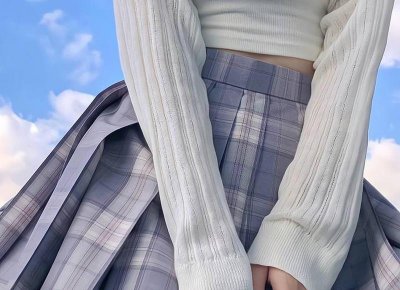 草莓一半红一半白可以吃吗 草莓一晚不吃会坏吗