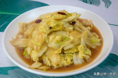 酸辣白菜怎么炒酸辣入味不发黑?教你做法,简单易学
