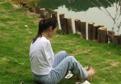 九岁失去双臂,如今身家千万:无臂女孩杨佩的奋斗之路