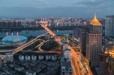 辽宁14城2024年GDP揭晓:沈阳增速第1,大连9516亿,3城不到千亿